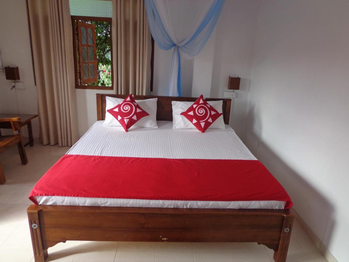Nisha Homestay Inn Peradeniya Zewnętrze zdjęcie