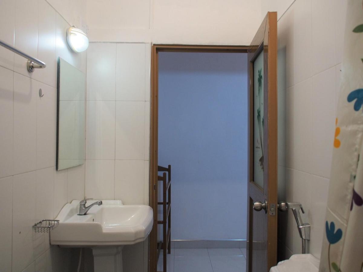 Nisha Homestay Inn Peradeniya Zewnętrze zdjęcie
