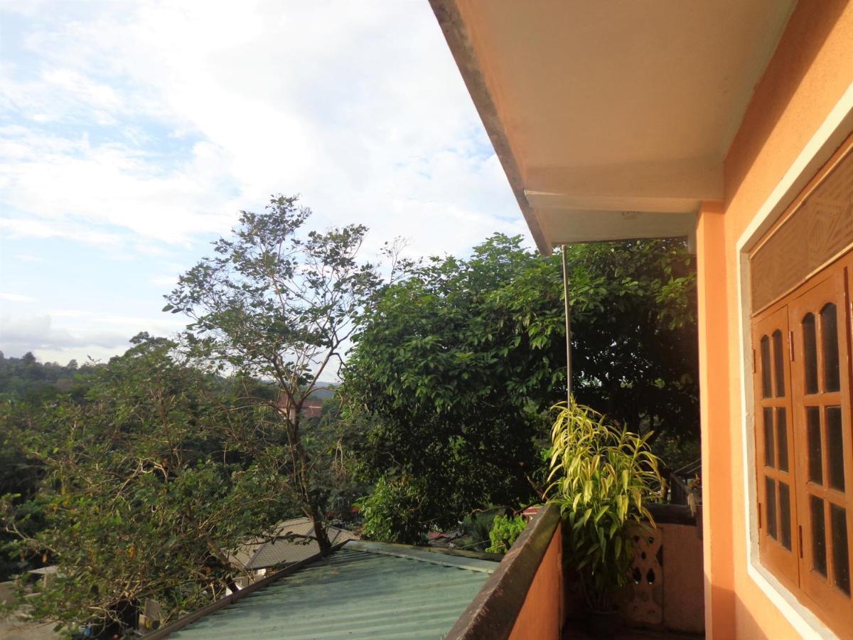 Nisha Homestay Inn Peradeniya Zewnętrze zdjęcie